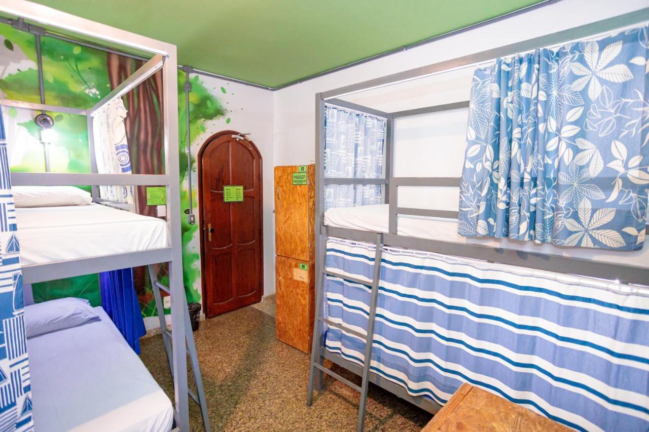 Local Hostel Manaus Exterior photo